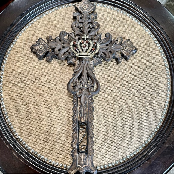 Fleur de Lis Cross - Picture 1 of 13